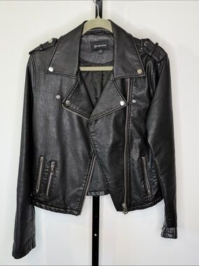 Stradivarius Black Faux Leather Biker Jacket with Silver Hardware